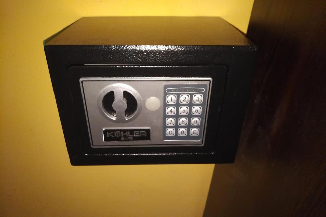 Apartament Edelvais Varna Exteriör bild