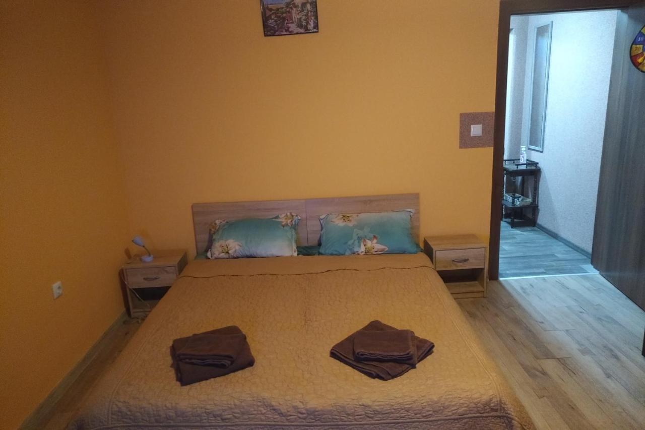 Apartament Edelvais Varna Exteriör bild