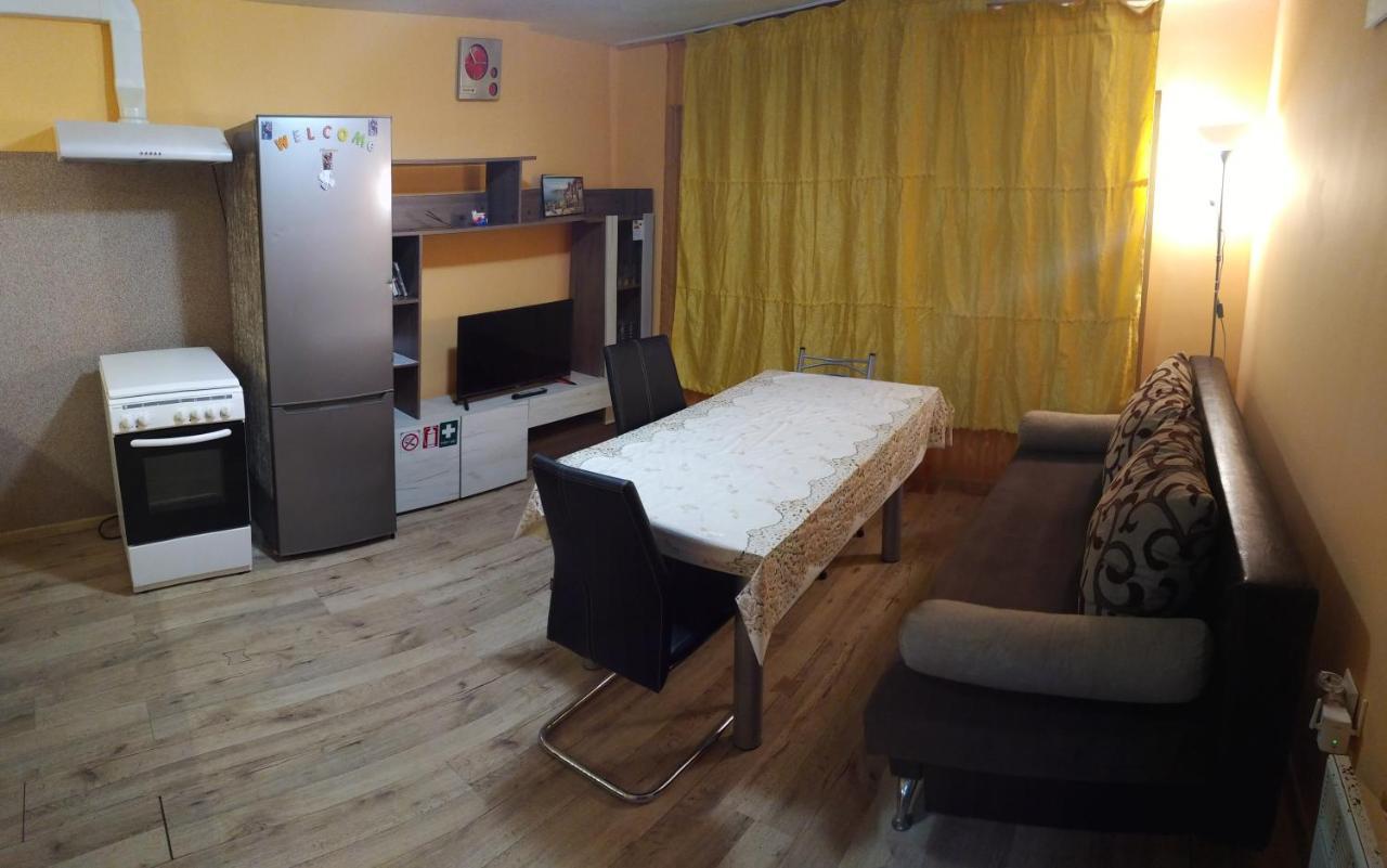 Apartament Edelvais Varna Exteriör bild
