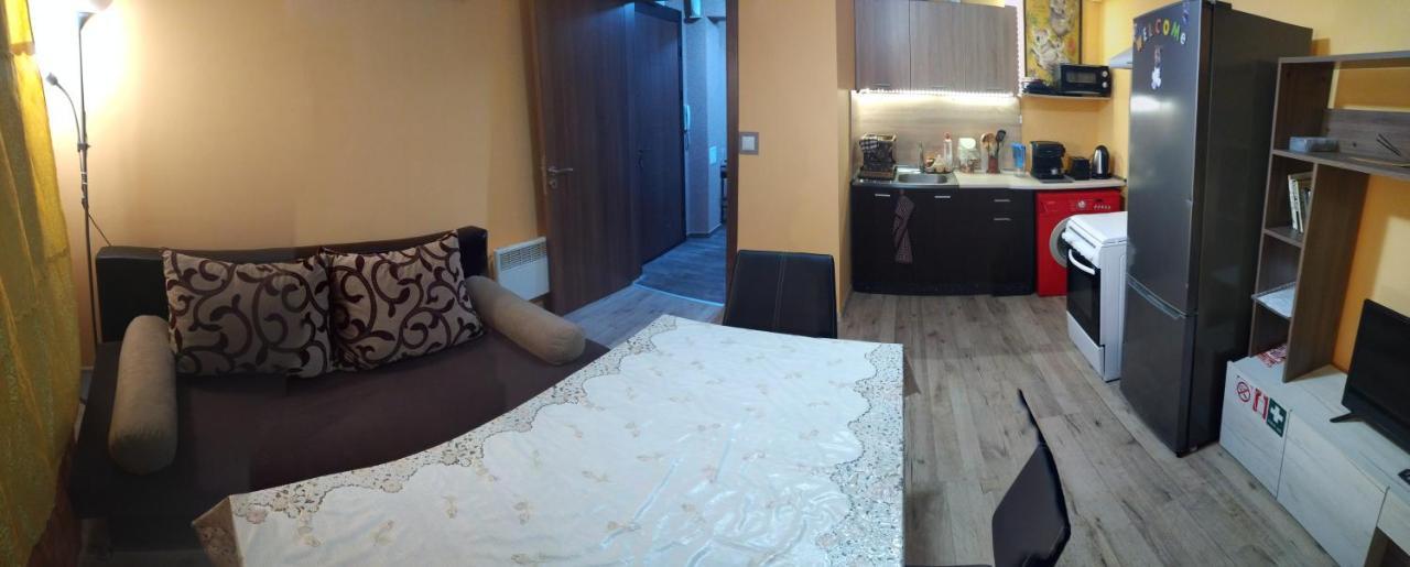 Apartament Edelvais Varna Exteriör bild